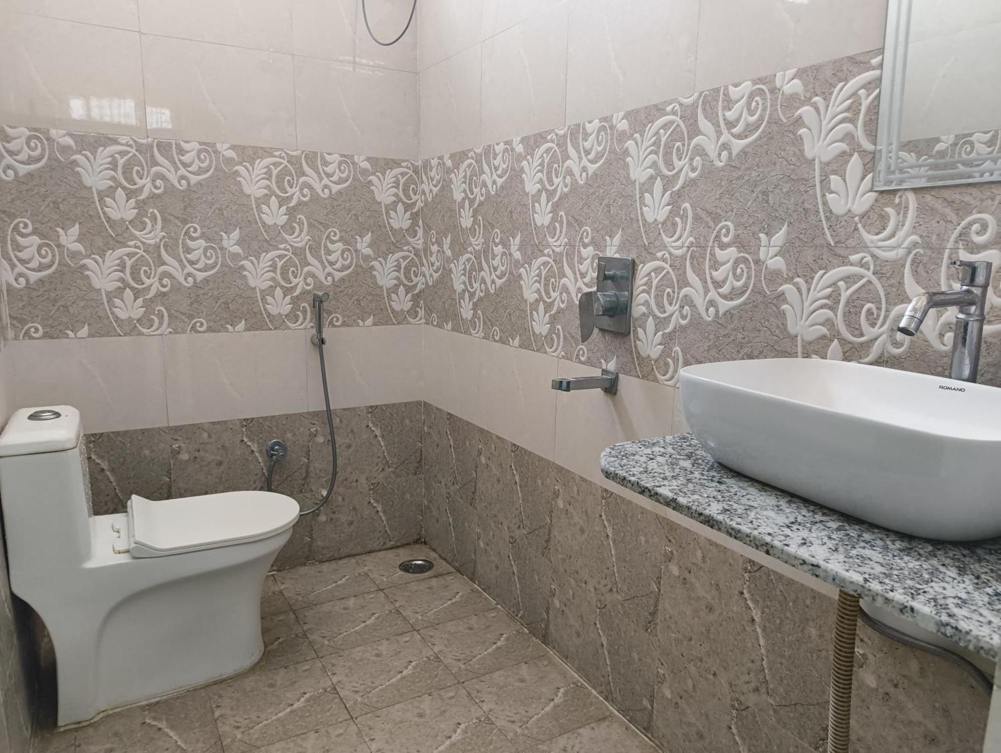 Rising Shemesh Home Stay Udaipur Bagian luar foto