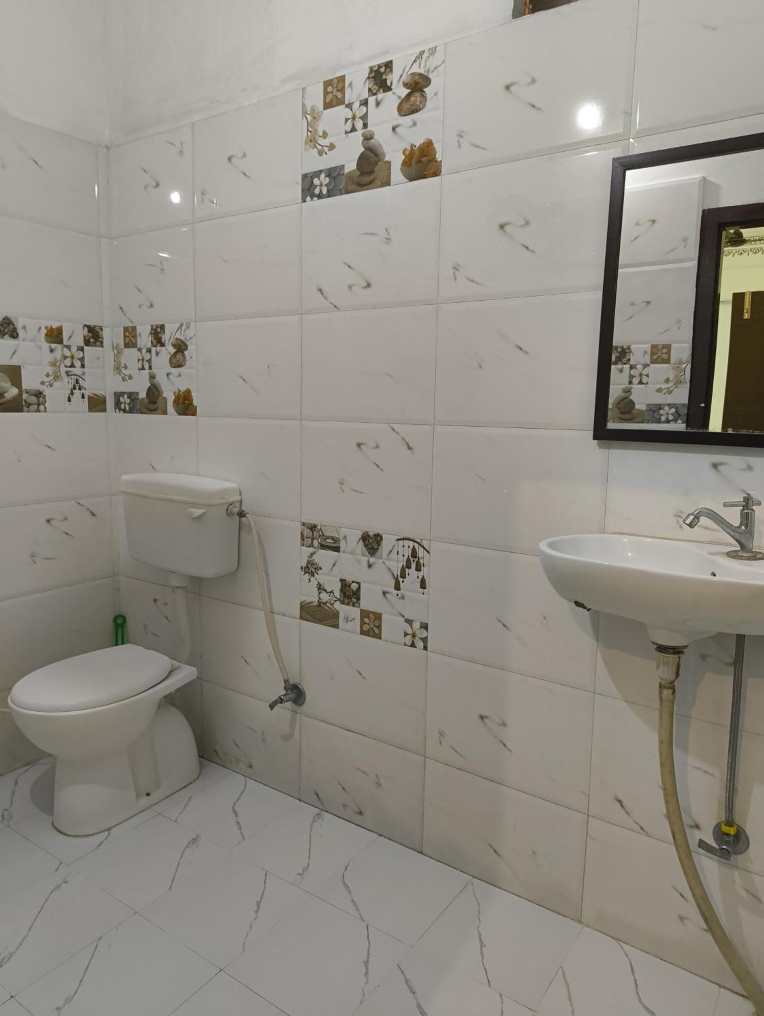 Rising Shemesh Home Stay Udaipur Bagian luar foto